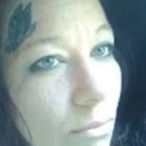 Meet your Posher, Kerra - Picture 1 of 1